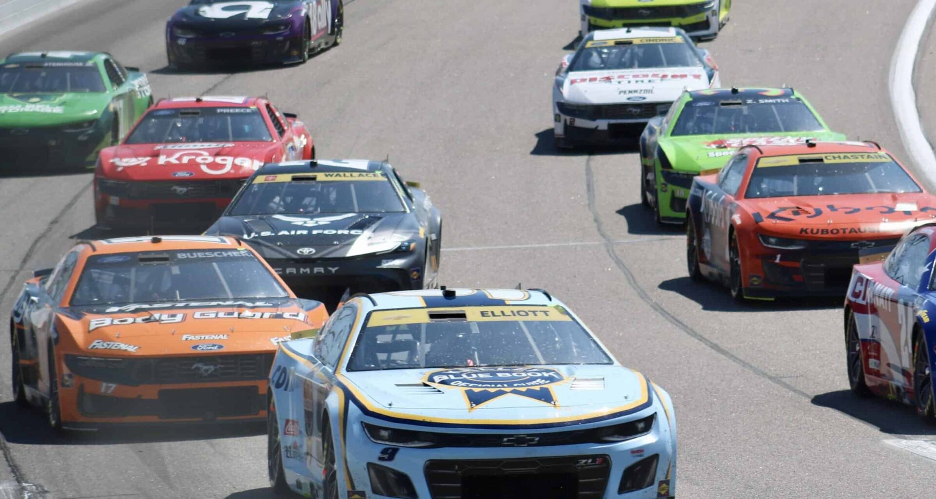 NASCAR Cup Series Kansas- Chase Elliott pack racing