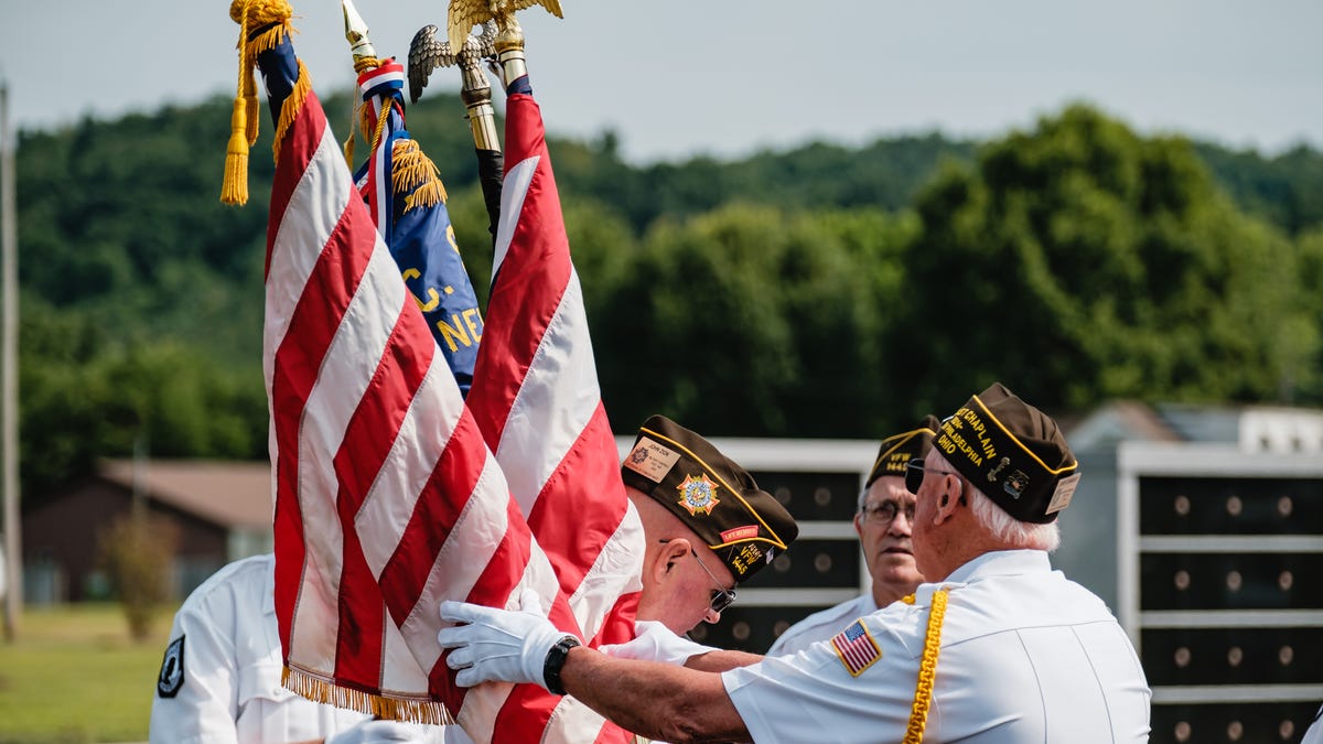 Veterans memorial dedication in New Philadelphia