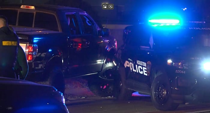 HPD officer injured in suspected DWI crash on North Freeway
