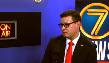 Give city golf course 1 year to determine viability