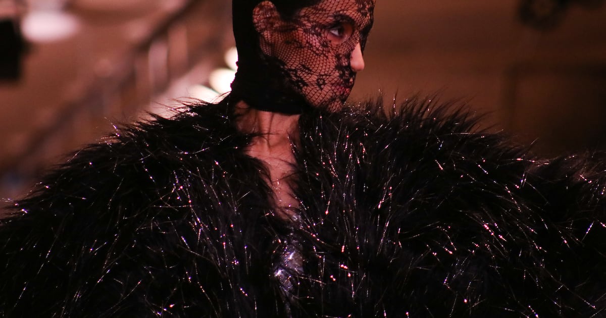 LA Asian Fashion Week showcases third annual show – Annenberg Media