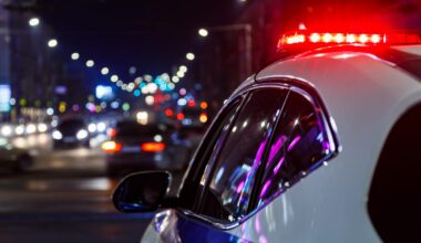 Phoenix police find 2 men injured in downtown Phoenix