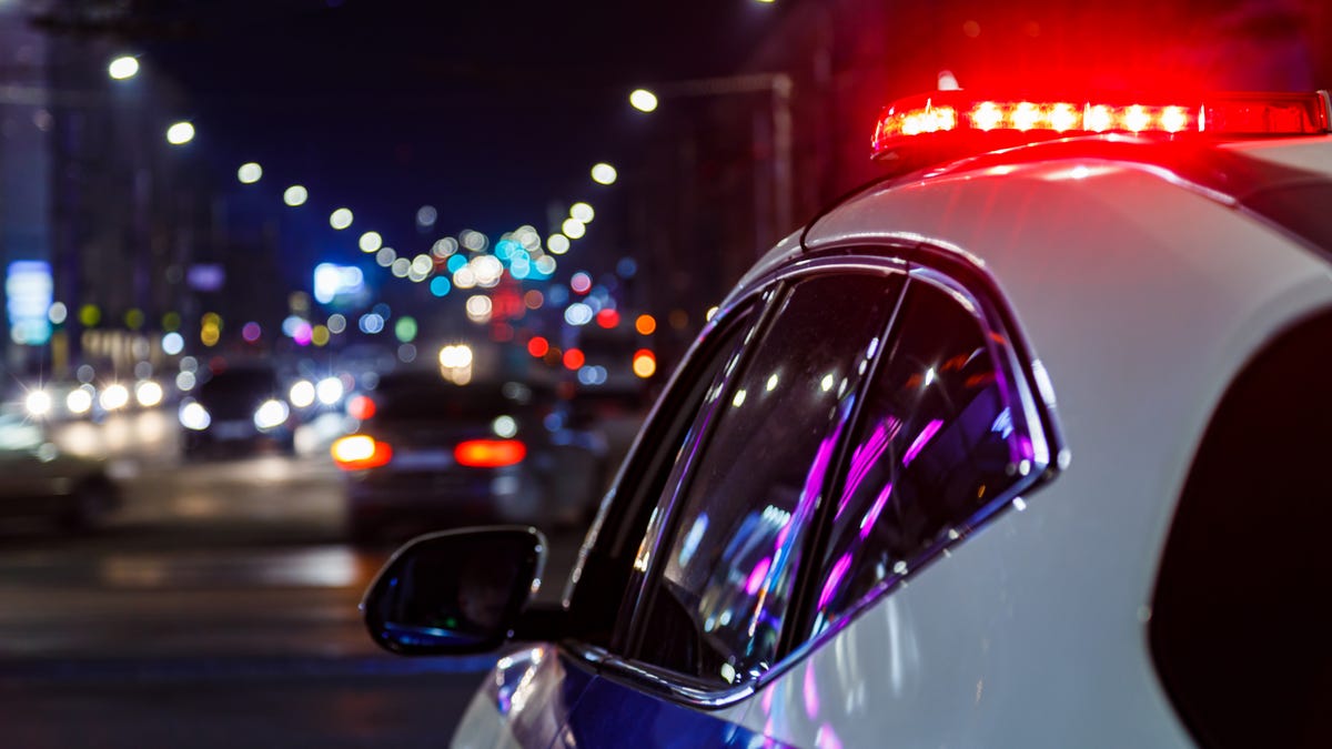 Phoenix police find 2 men injured in downtown Phoenix