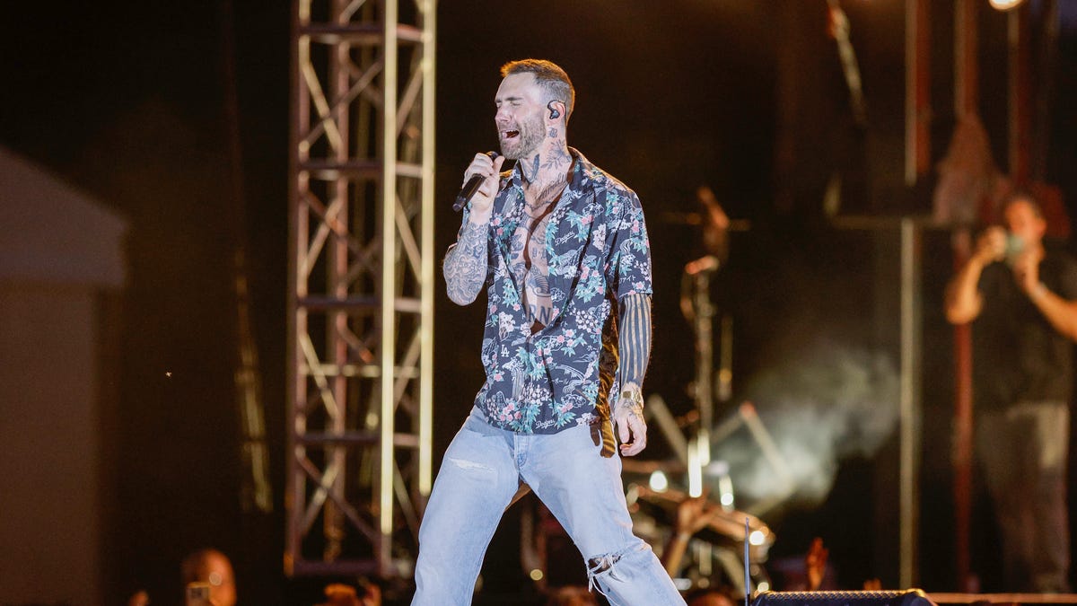 Maroon 5 setlist 2025. Every song played at world tour launch