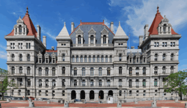 New bill proposes pay forfeiture for NY leaders if budget deadline isn't met