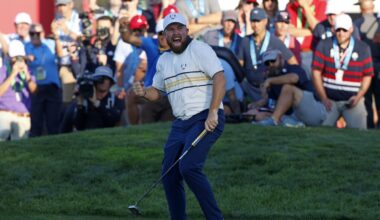 Shane Lowry helps Europe keep Ryder Cup with birdie putt on 18th hole