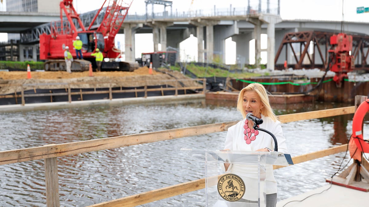 City of Jacksonville connects new McCoys Creek with St. Johns River