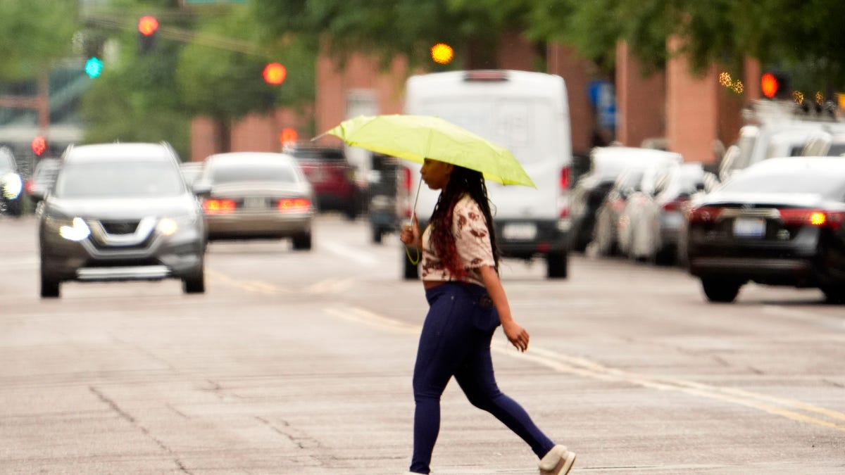 Flights delayed at Phoenix airport as rain hits Arizona