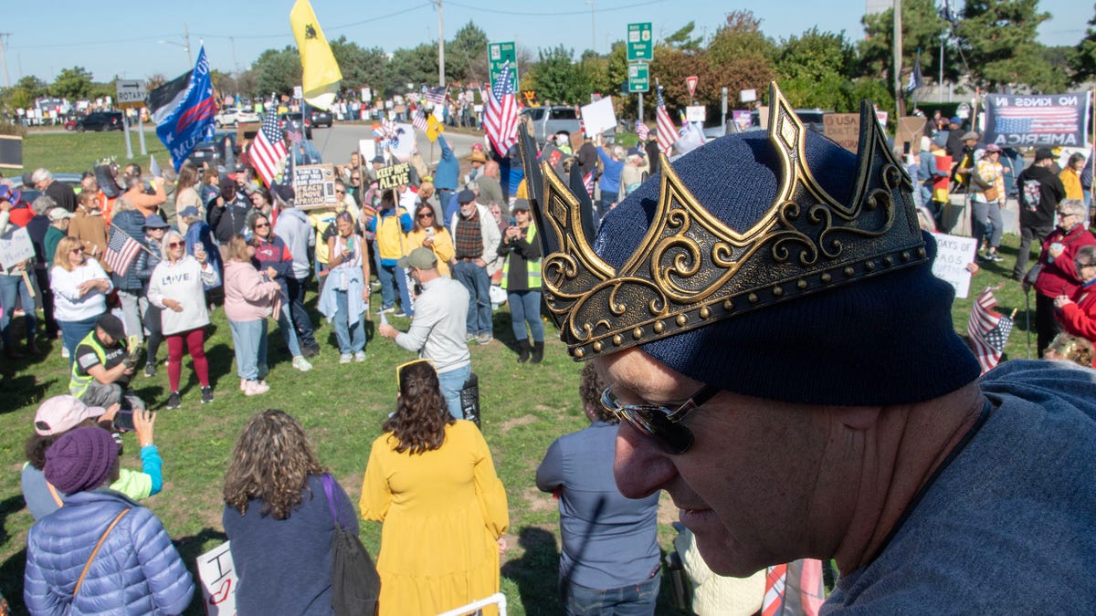 Photographing 'No Kings' rally in Hyannis, finding right camera angle
