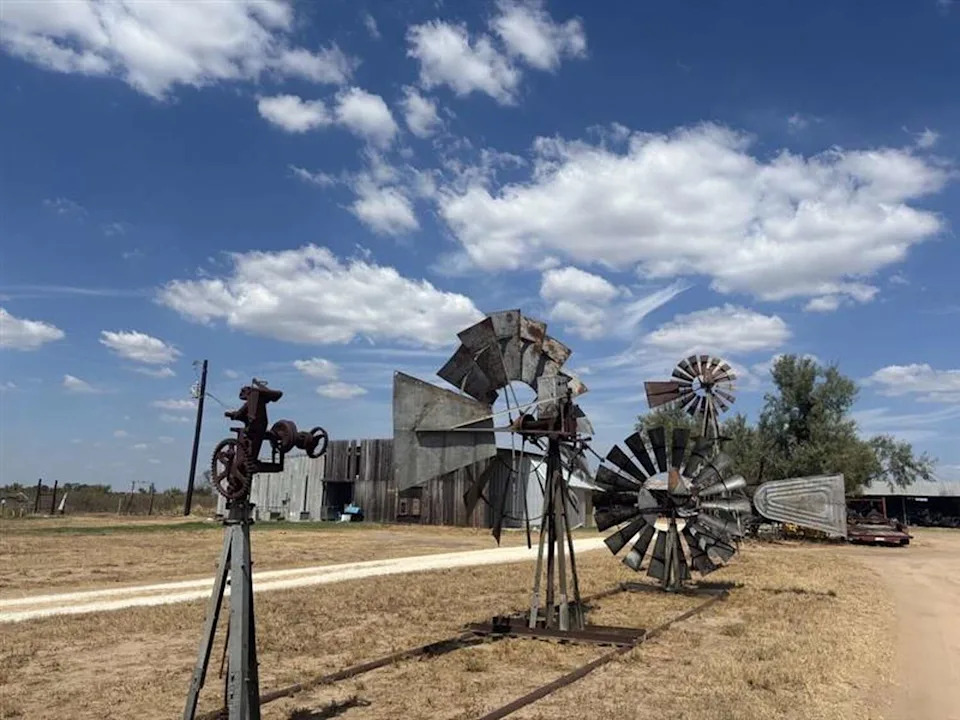 The Poteet Country Winery is a fun visit for those travelling to Bigfoot, Texas. The tiny town is located roughly 25 minutes from Poteet, making the it a perfect day trip to take in some history and visit near by attractions. (Mia Valdez/MySA)