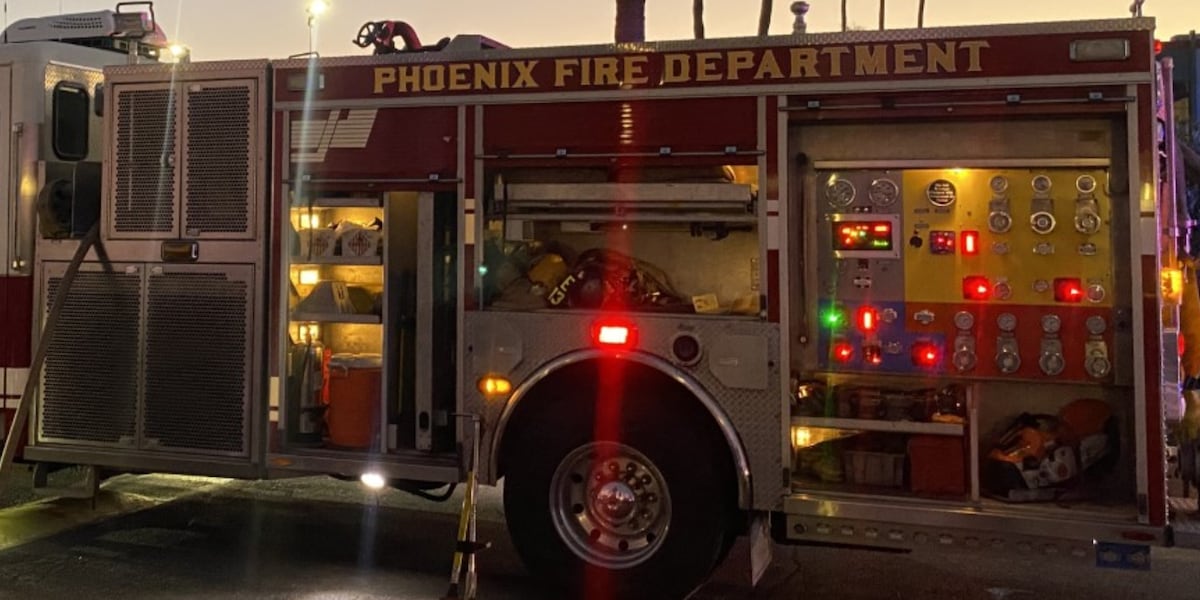 Man, child hospitalized after crash in central Phoenix