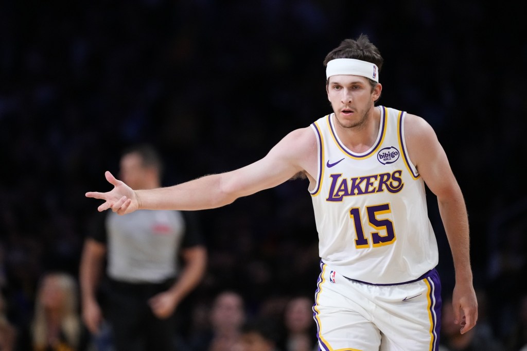 Lakers earn 1st preseason victory with win over Warriors – Daily Breeze