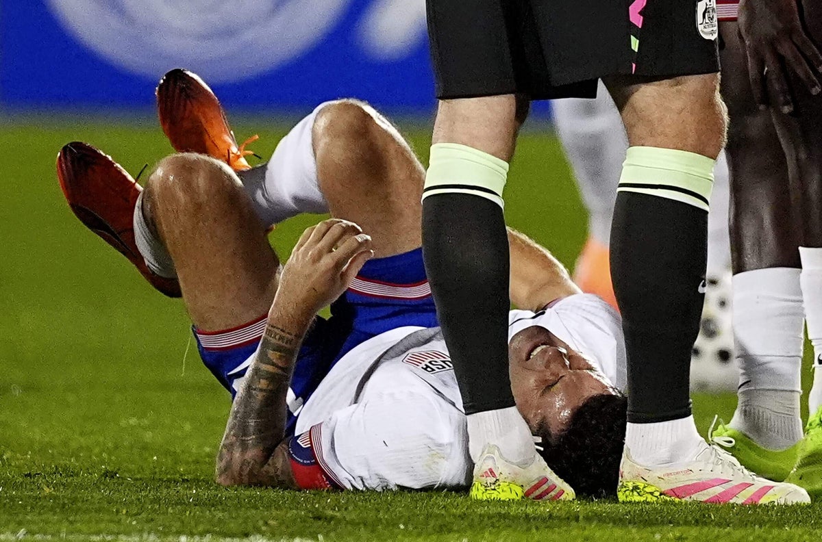 Pulisic hurts hamstring; Pochettino cites ‘massive risk’ in USMNT weather shift