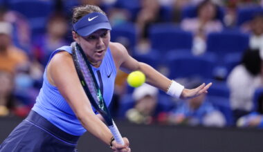 Anisimova defeats Paolini in a battle of wills in Beijing, clinches WTA Finals berth