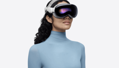 Apple Vision Pro M5 Upgrade Comes as Report Says Headset Being Shelved