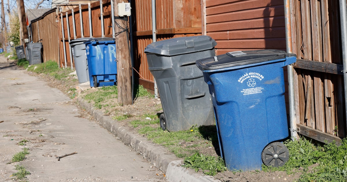 Dallas needs to make up its mind about alleyway trash