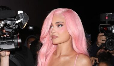 Kylie Jenner Returns to Her King Kylie Era Best With Bubblegum Pink Hair