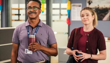 L to R: Tim Meadows as Gregg and Harriet Dyer as Colette on "DMV."