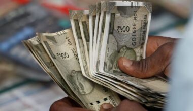 Business Idea: Earn Big from Home Without Spending a Single Rupee – Women Can Start Tomorrow