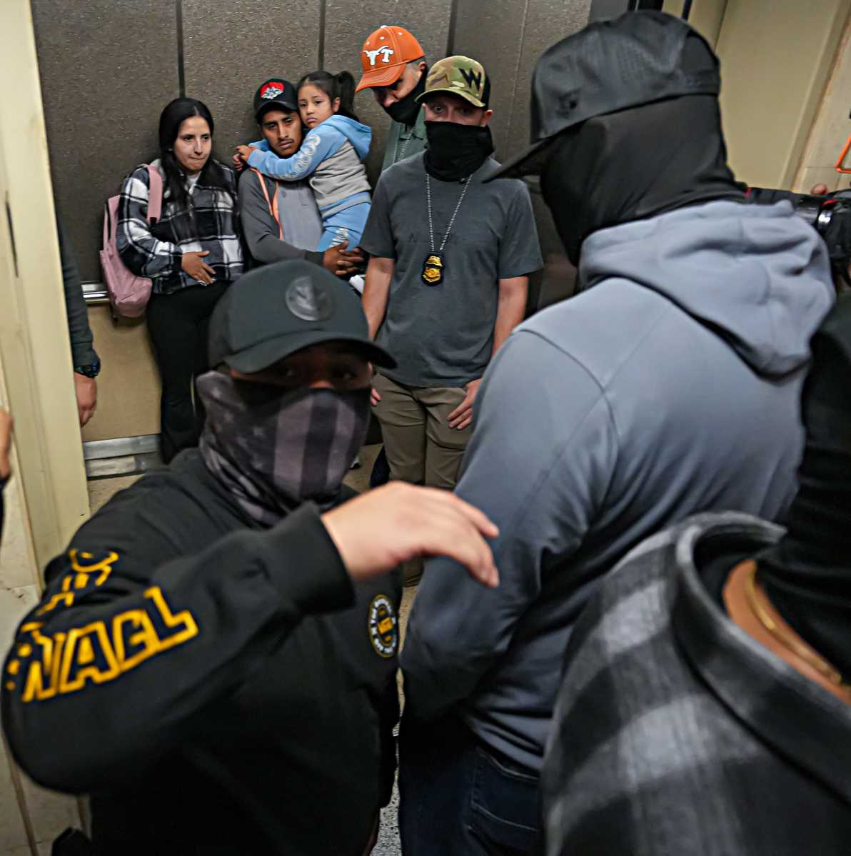 Changing tactics? ICE takes entire families into custody for questioning inside 26 Federal Plaza in detainment strategy 1 ICE agents confront family in elevator