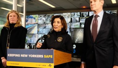 Hochul slams Trump admin for ‘defunding the police’ on NYC subways and trains