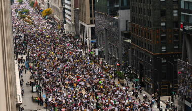 Thousands Gather To Protest Trump At Chicago's No Kings Rally Downtown