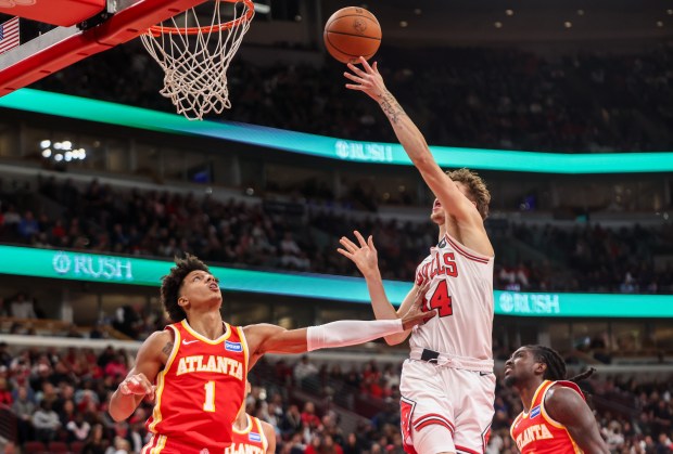 Chicago Bulls forward Matas Buzelis (14) misses a layup in the second quarter during a game against the Atlanta Hawks, Monday, Oct. 27, 2025, at the United Center in Chicago. (Dominic Di Palermo/Chicago Tribune)
