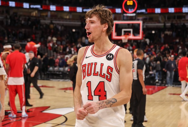 Chicago Bulls forward Matas Buzelis (14) cheers in celebration of the Bulls' 128-123 win over the Atlanta Hawks, Monday, Oct. 27, 2025, at the United Center in Chicago. (Dominic Di Palermo/Chicago Tribune)