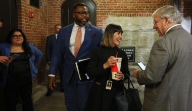 Illinois Democrats unveil new plan to avert transit funding crisis