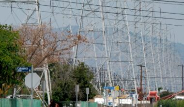 High temperatures lead to limited power outages in Los Angeles County – Annenberg Media