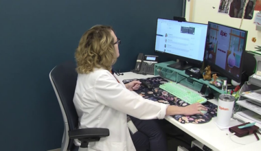 Phoenix physician assistant who diagnoses breast cancer becomes patient herself