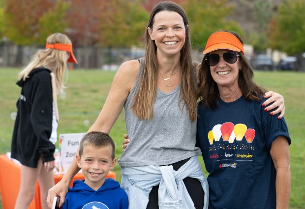 Elliott came out to support the run (Jon Clark)
