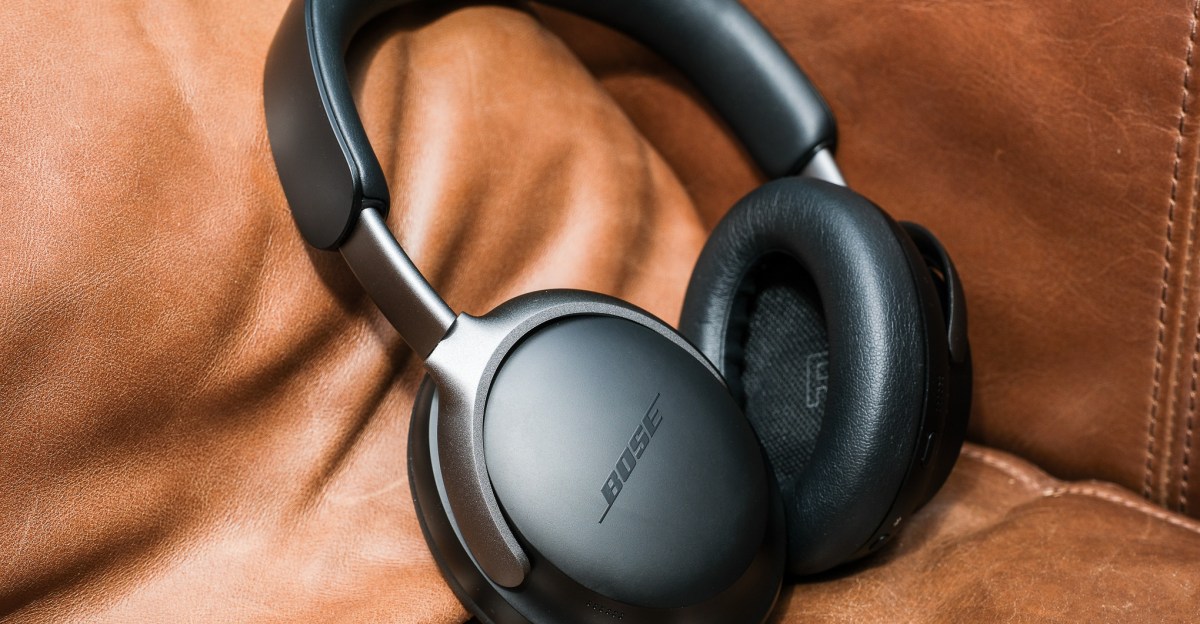 You can still save up to 70 percent on headphones from Bose and Sony today