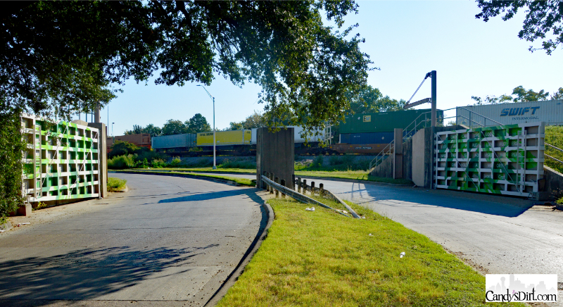 Bonton, South Dallas, Public Art