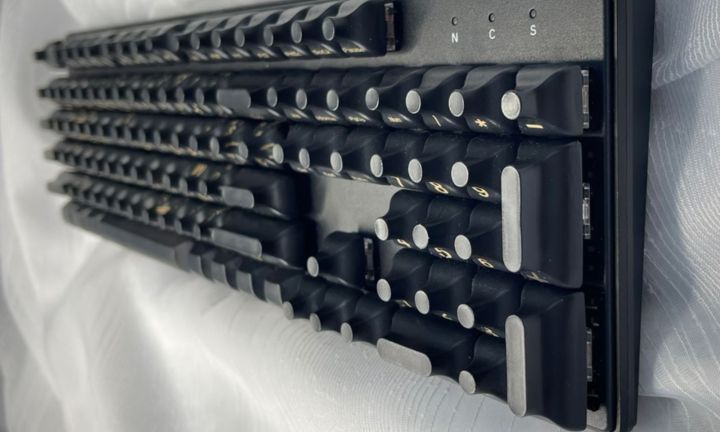 Top view of Deliz mechanical keyboard.