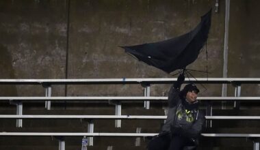 Strong winds cause power outages across Dallas-Fort Worth. Here’s what you need to know