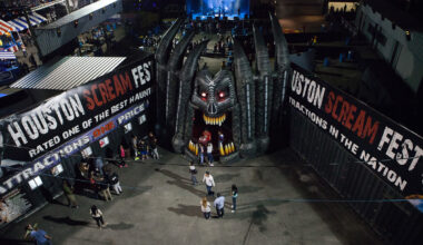 Houston's Only Horror-Themed Amusement Park Reopens For Spooky Season