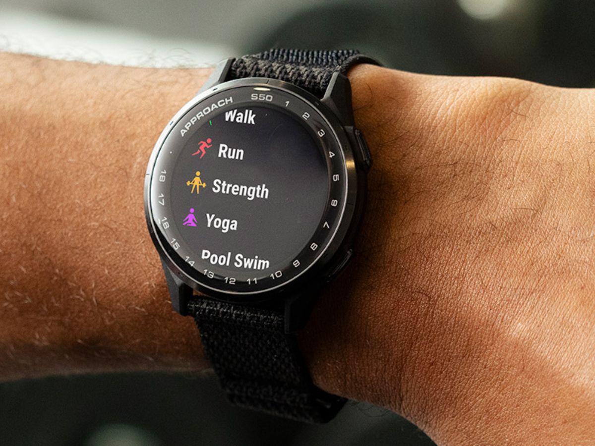Garmin brings support for more courses in smartwatch update