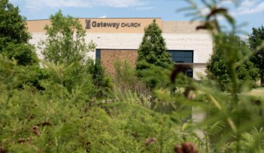 Robert Morris pleads guilty to child sex abuse, gets 10 years but will spend 6 months in jail