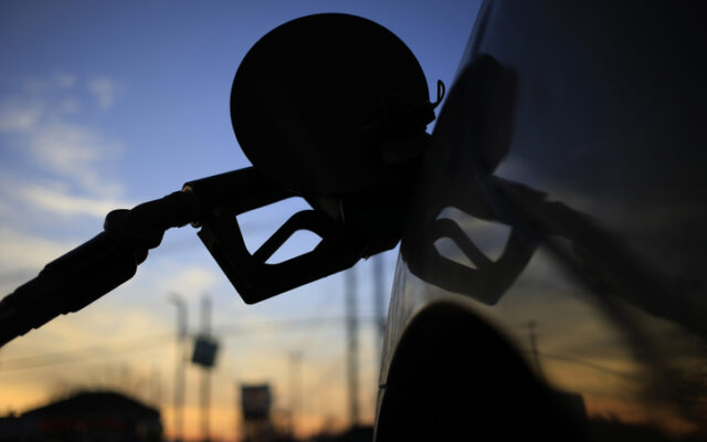 AAA: Gas prices fall in San Antonio for second consecutive week