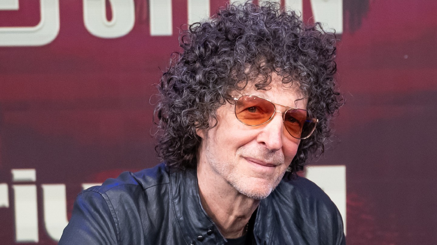 Howard Stern SiriusXM Contract Talks Continue, Wants More Stock