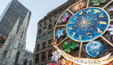 Saks Fifth Avenue Light Show Returns to NYC – New York Family