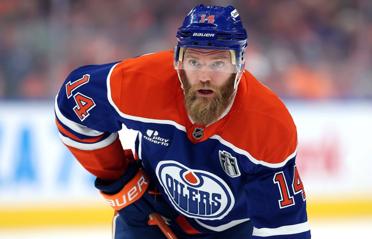 Oilers sign Mattias Ekholm to 3-year, $12 million contract extension