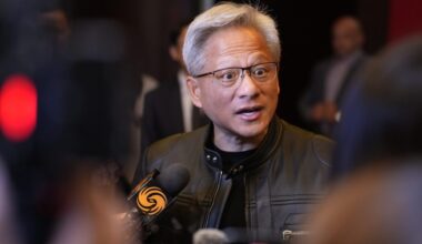 Top analyst on concerns about Nvidia fueling an AI bubble: 'We've seen this movie before. It was called Enron, Tyco'