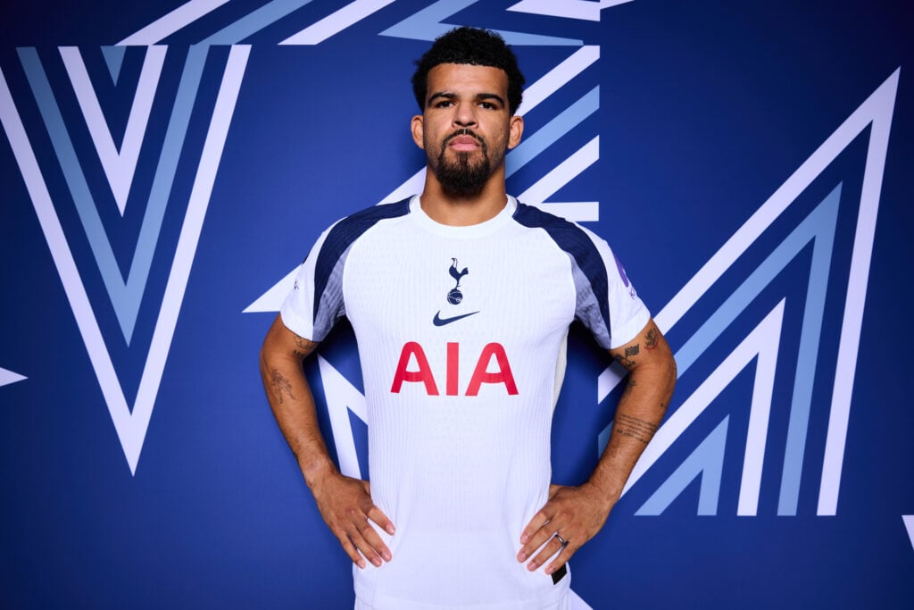 Dominic Solanke poses in the Tottenham Hotspur kit