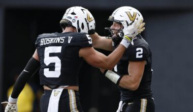 NFL and college football betting picks: Riding Vanderbilt, Saints to cover and the under in London