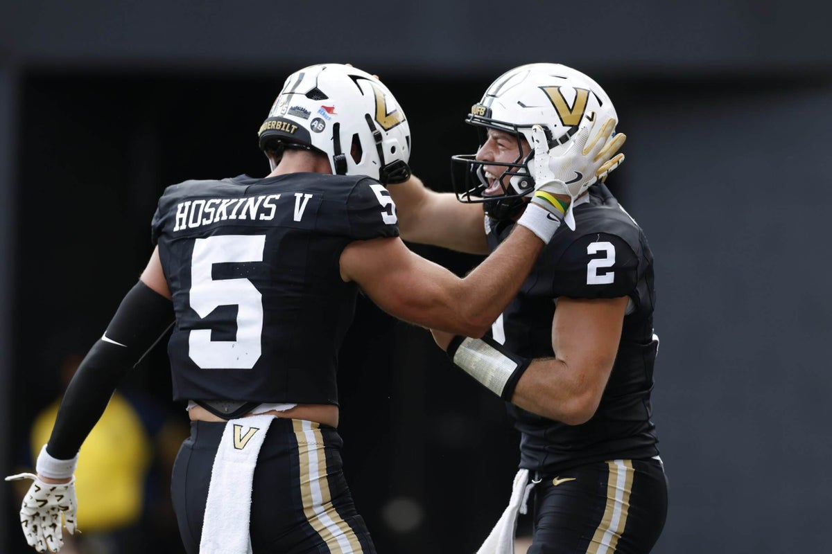 NFL and college football betting picks: Riding Vanderbilt, Saints to cover and the under in London