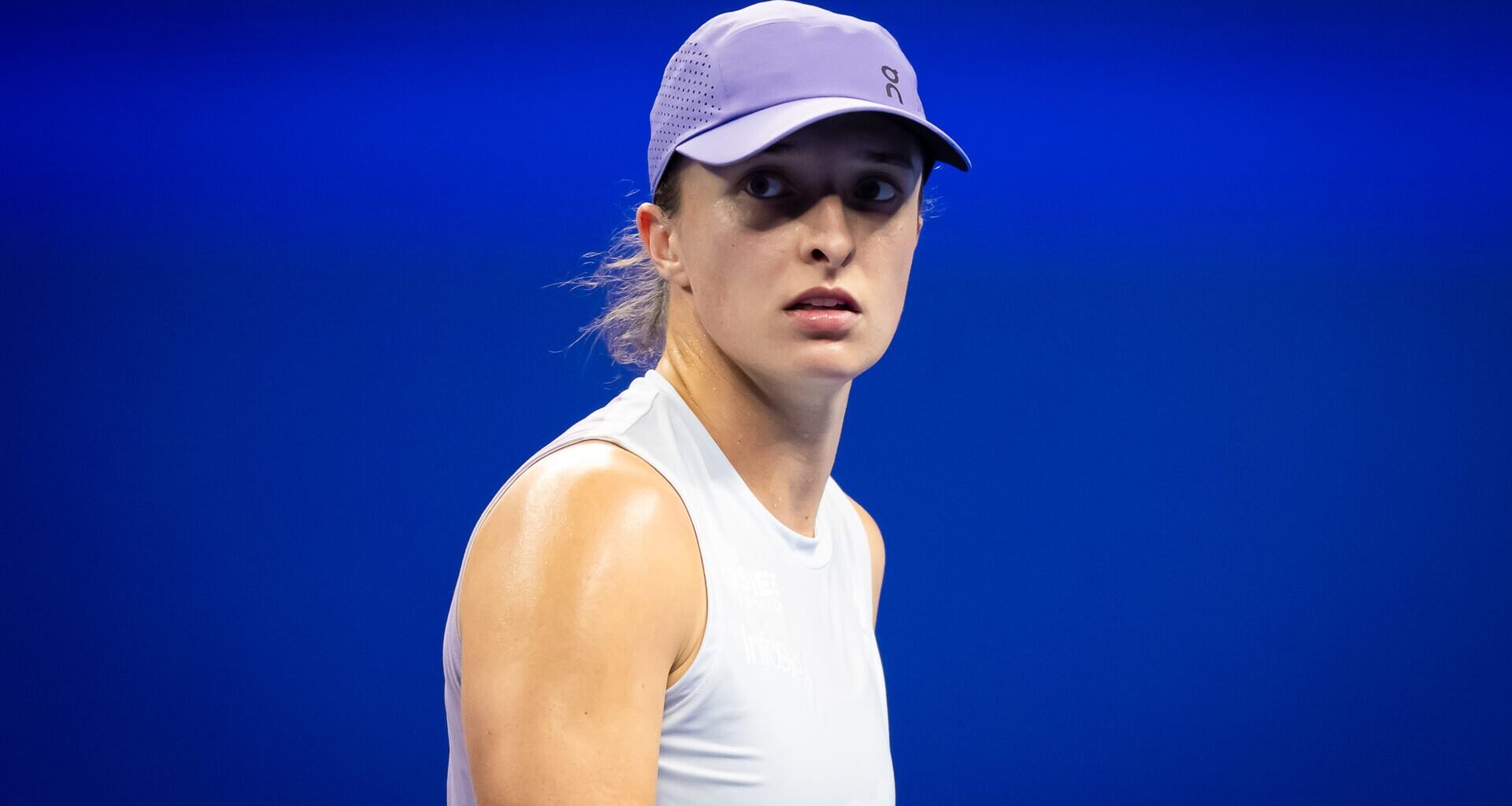 Tennis fans fear Iga Swiatek has made a big mistake ahead of the Australian Open in 2026, 'not this again'
