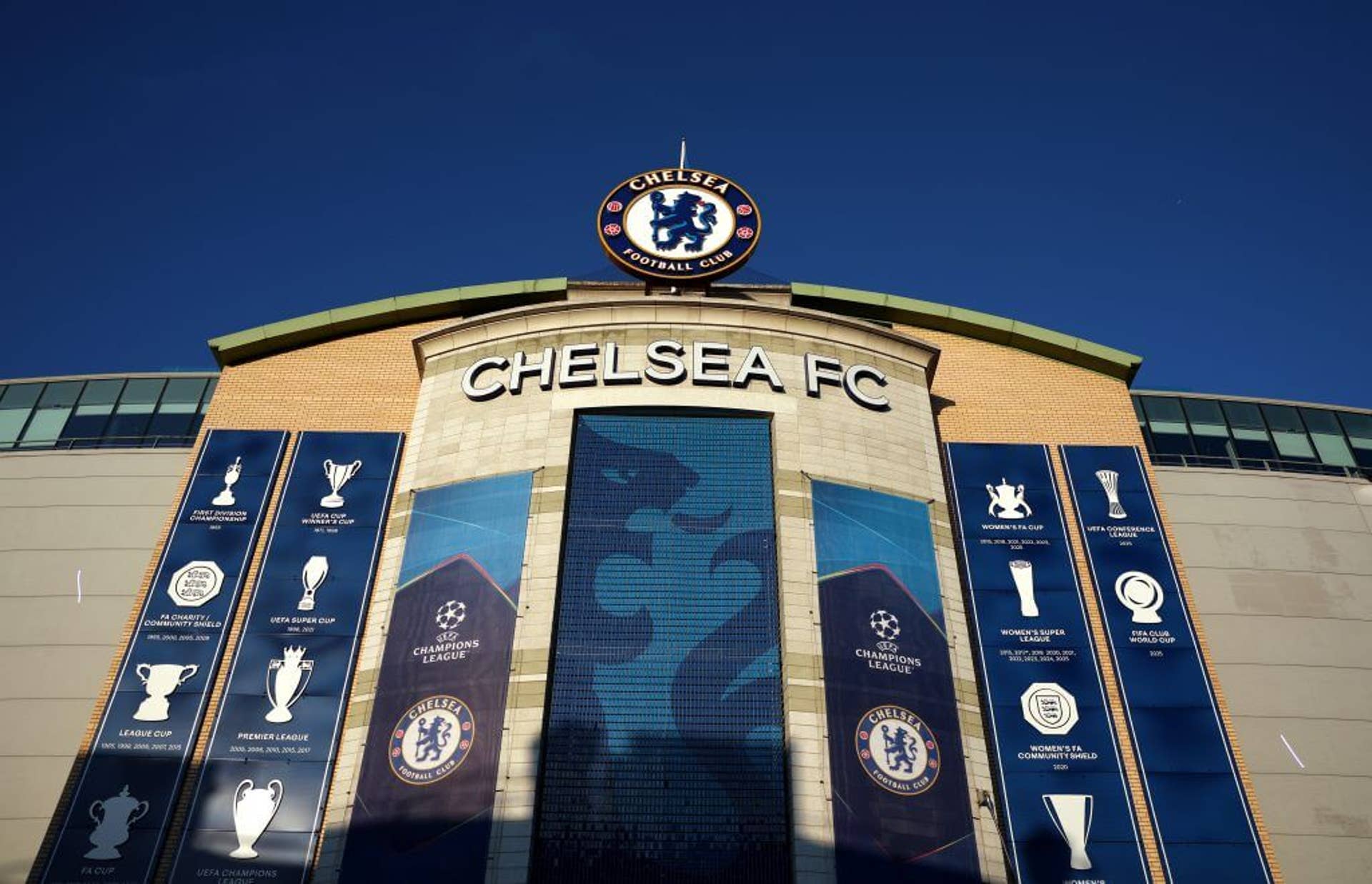 LONDON, ENGLAND - SEPTEMBER 30: General view outside the stadium prior to the UEFA Champions League 2025/26 League Phase MD2 match between Chelsea FC and SL Benfica at Stamford Bridge on September 30, 2025 in London, England. (Photo by Julian Finney/Getty Images)