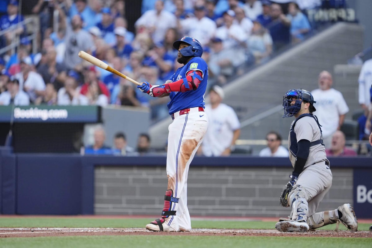 Yankees-Blue Jays Game 2 takeaways: Toronto batters Yanks again, pushing them to the brink